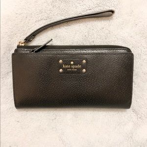 Kate Spade Wallet (pre-owned)